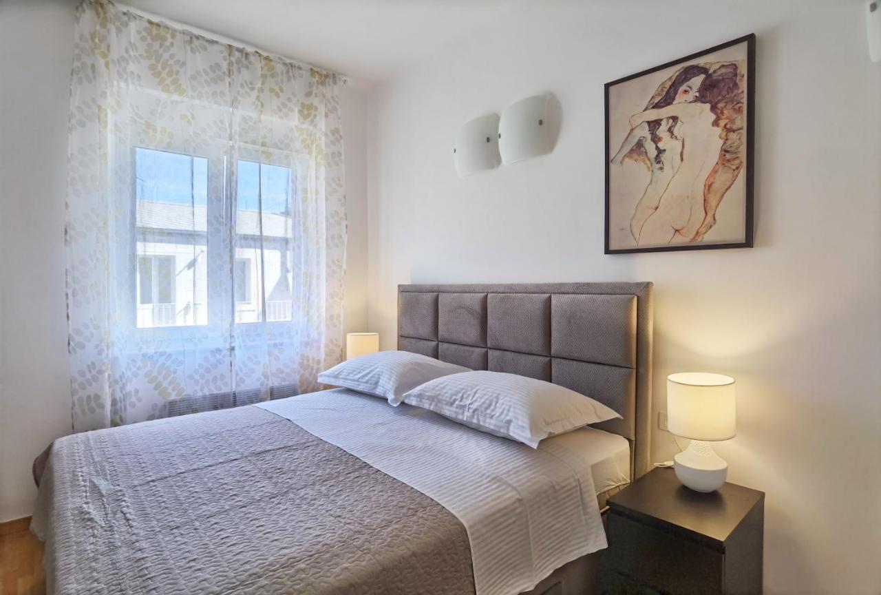 City Center Apartment Soldic Сплит Экстерьер фото